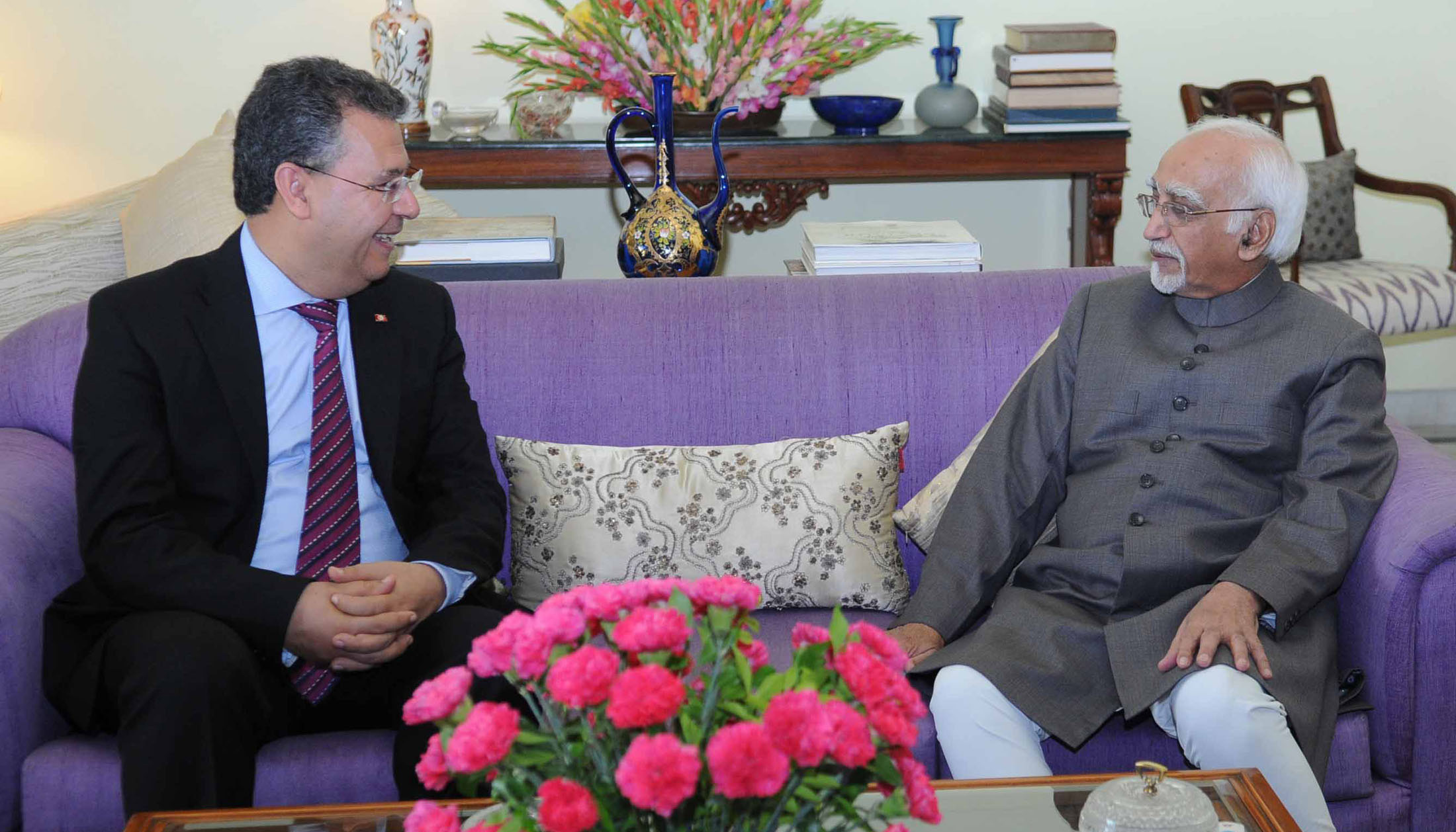 Mr. Noomane Fehri calling on the Vice President, Shri Mohd. Hamid Ansari,