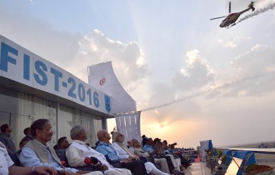 The President, Shri Pranab Mukherjee and the Prime Minister, Shri Narendra Modi witnessing IAF Fire Power Demonstration 'IRON FIST 2016', at Pokhran, Rajasthan on March 18, 2016.
	The Governor of Rajasthan, Shri Kalyan Singh and other dignitaries are also seen.